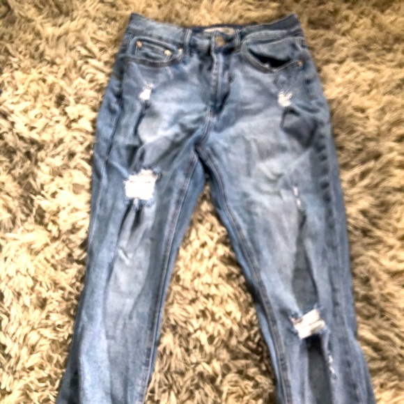 RUE 21 MOM JEANS 💙 - Picture 1 of 3